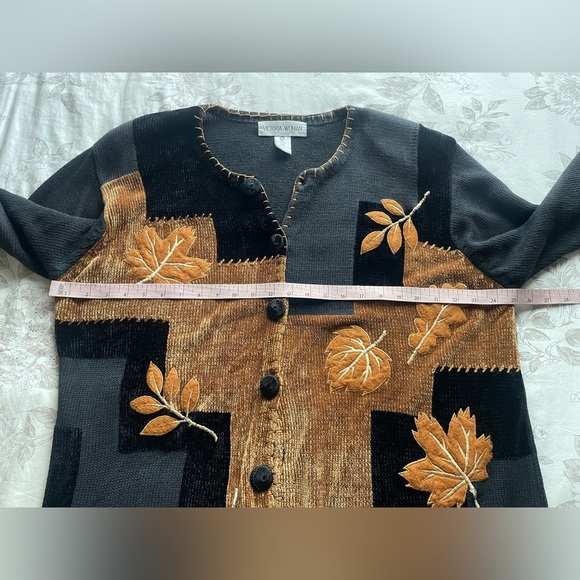 VTG 90s Patchwork Fall Leaves Button Cardigan 1X Black Halloween Thanksgiving - Picture 8 of 12